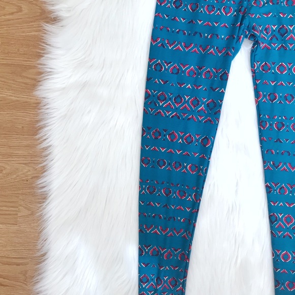 Aztec Print LuLaRoe Leggings - Picture 4 of 8
